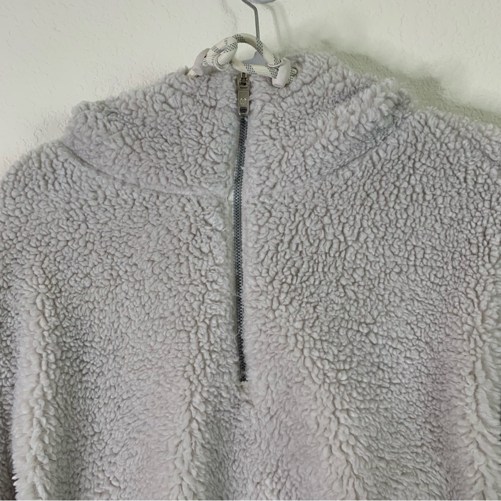 Lululemon Textured Fleece 1/2 Zip hooded sweatshirt 8 - Picture 6 of 14